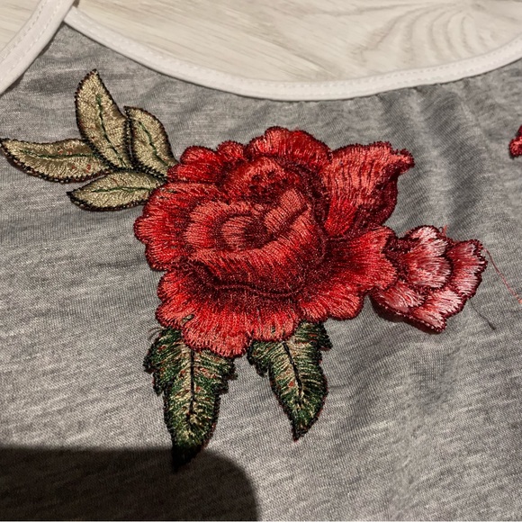 Zaful rose patch halter - Picture 3 of 3